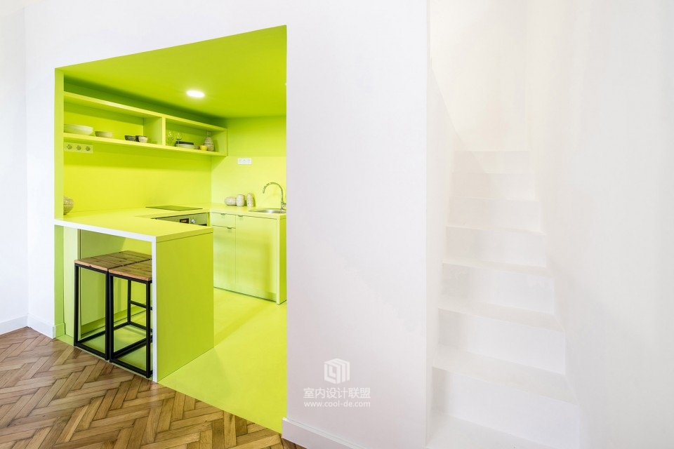 匈牙利一分三小型公寓-20