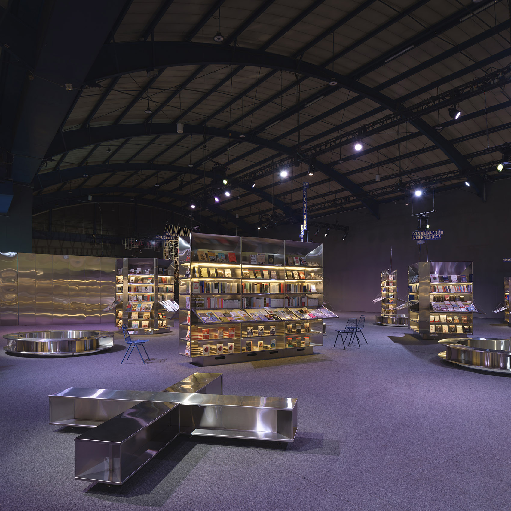 2025年波哥大国际图书博览会西班牙国家馆丨哥伦比亚丨Lluís Alexandre Casanovas Blanco等-13