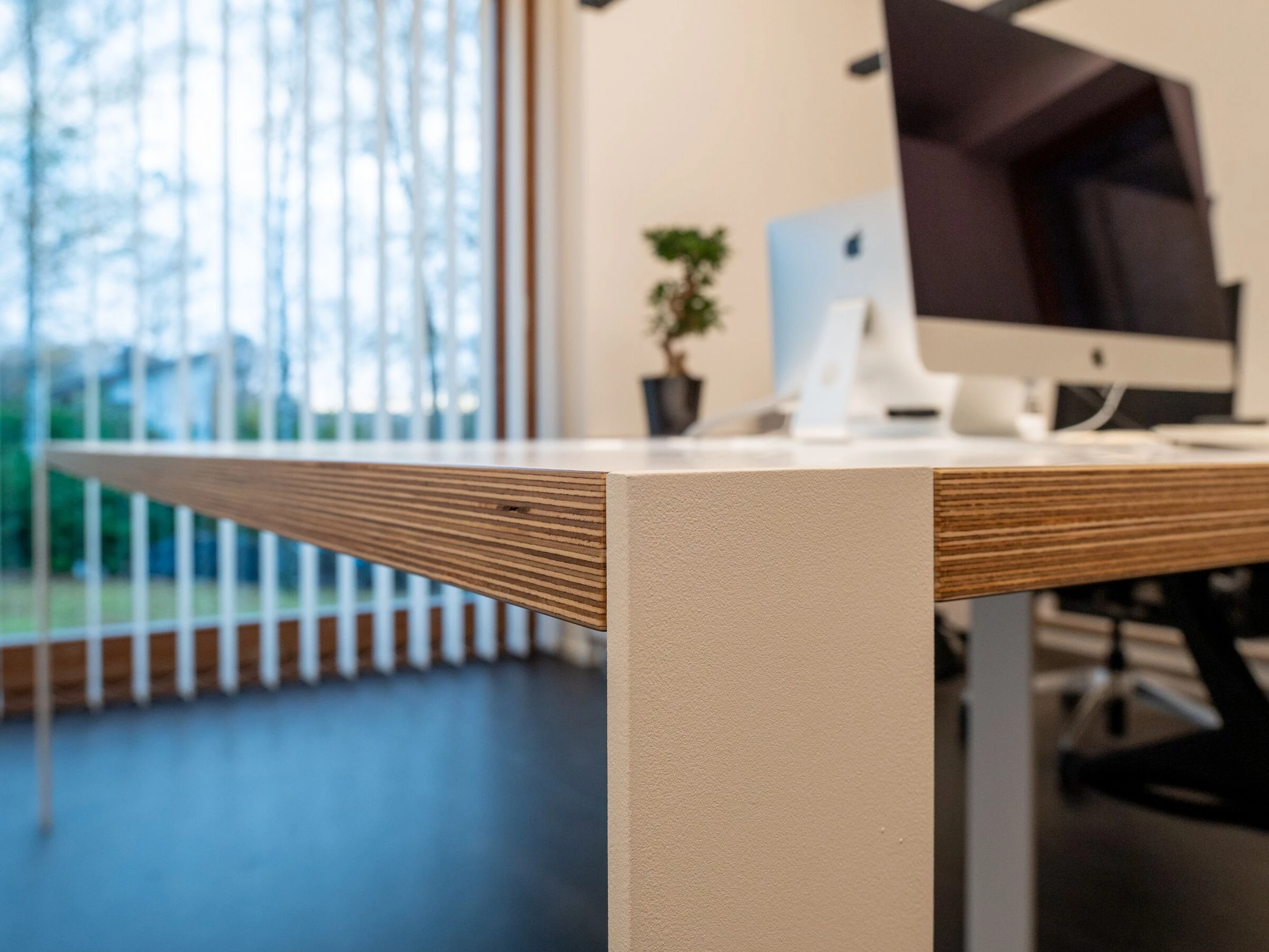 比利时森林中的“隐身”建筑-23