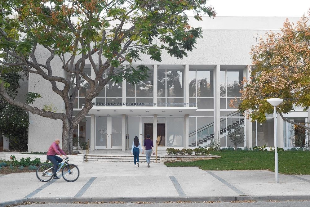 创新翻新,旧剧院焕发新活力-14