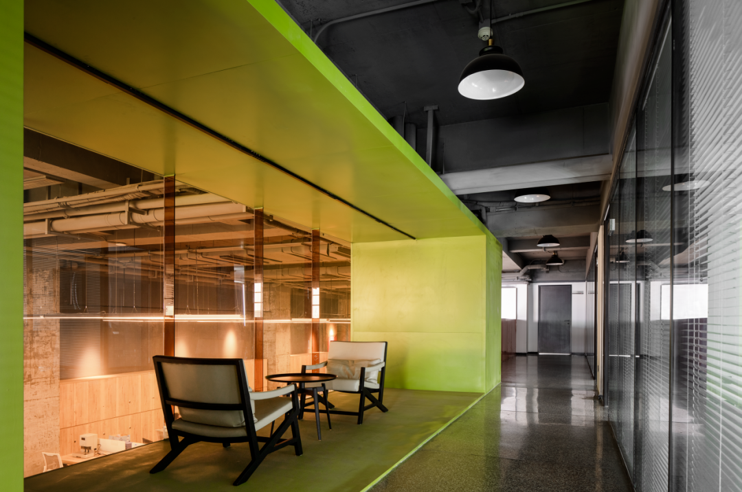 海力作品· 办公空间 多元文化碰撞下的创新办公体验丨海力空间设计-38