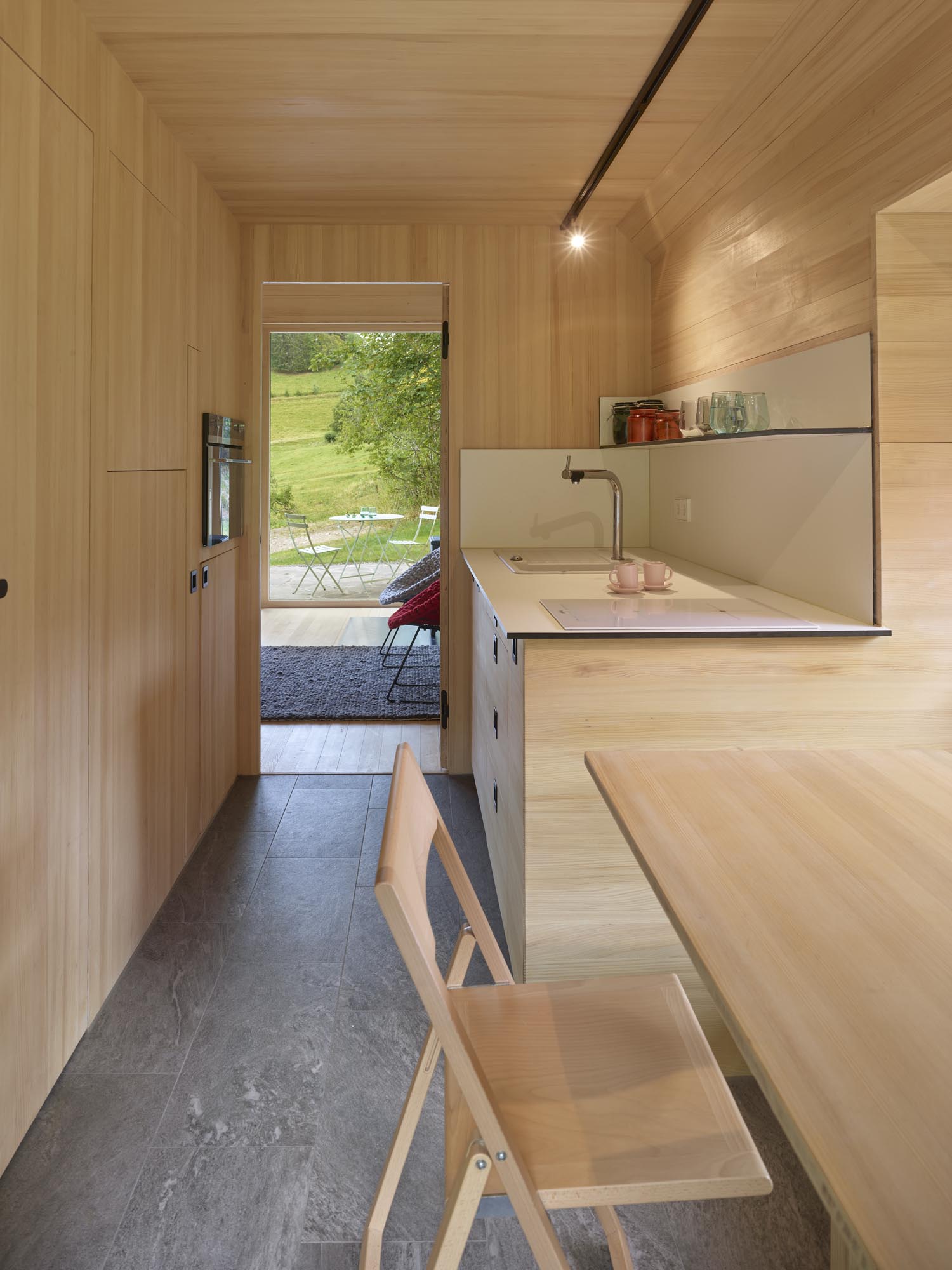 德国黑森林 1000 米高空的环保小屋-19