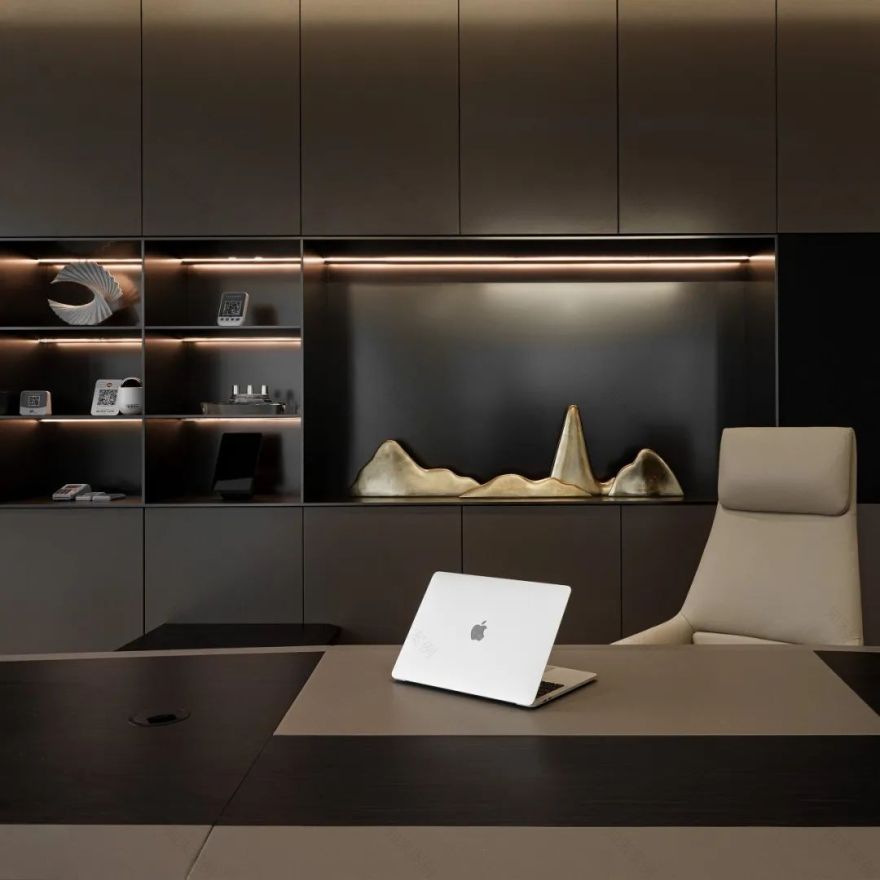 云码智能:流线型几何办丨中国广州丨冠臣设计-44