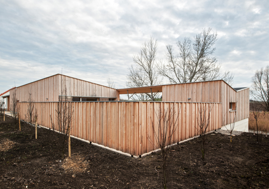 奥地利白松别墅 | 被动式建筑的绿色庭院-13