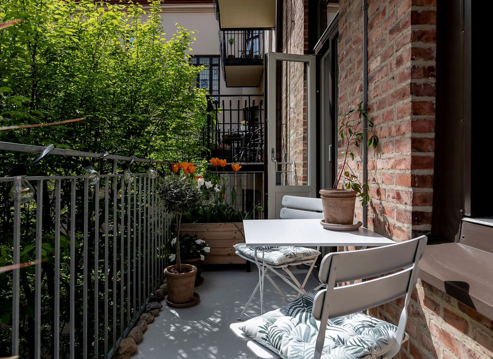 色彩斑斓的瑞典公寓 | 现代艺术装点生活空间-25