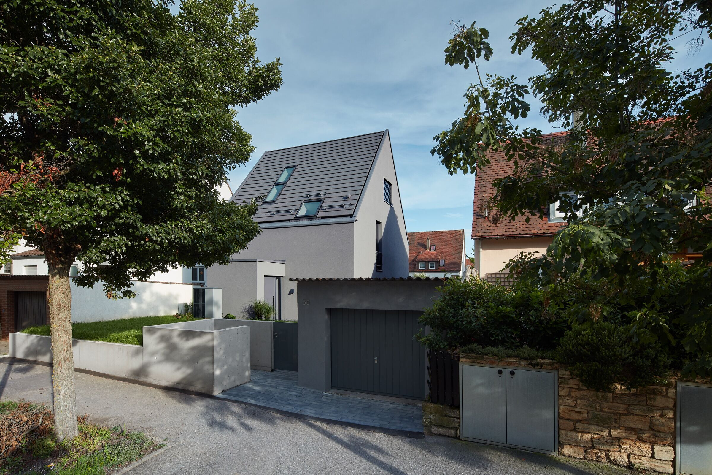 德国 Stuttgart 新锐私人住宅设计，精致简约融入老社区-13