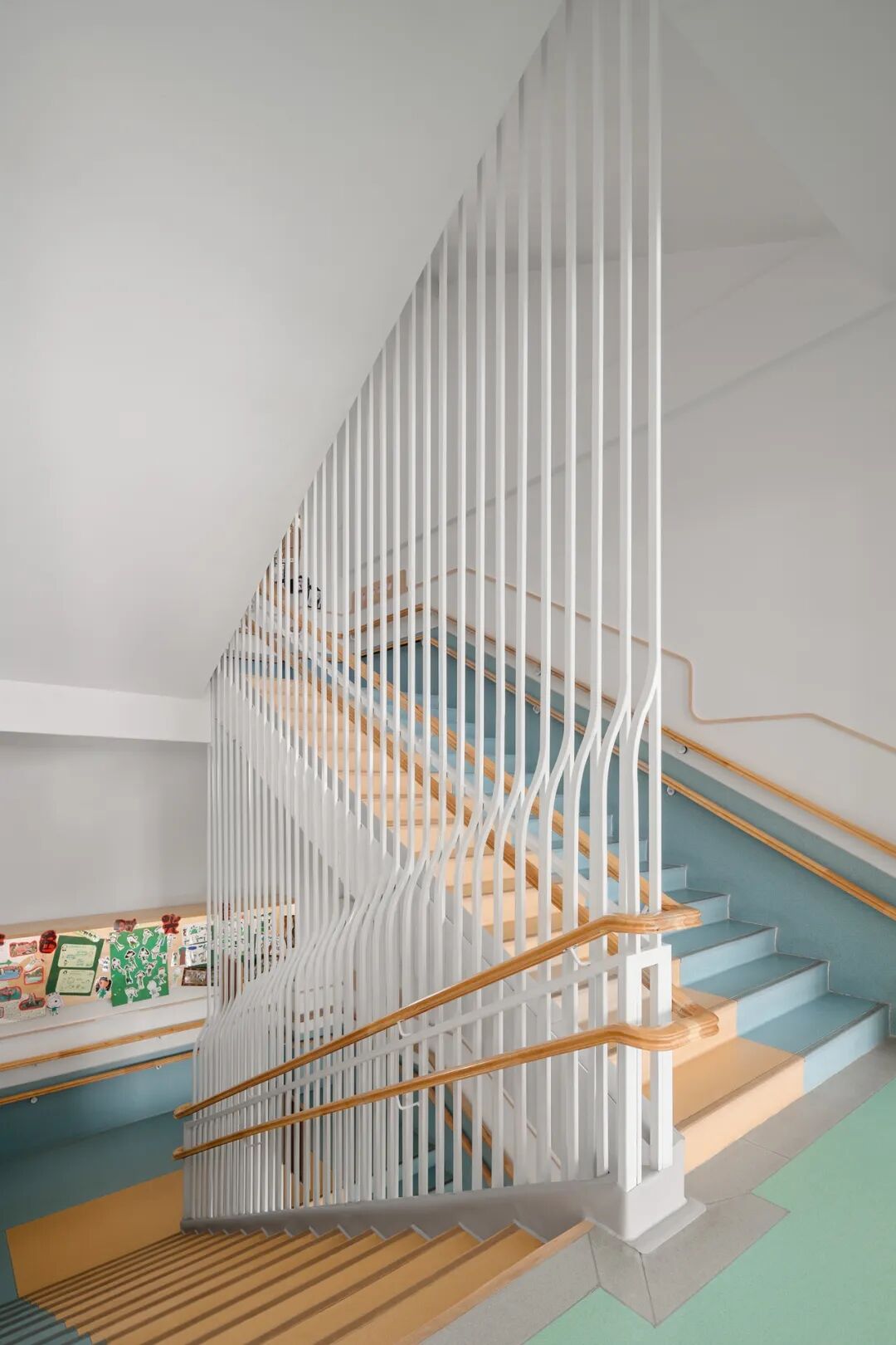 探究老旧幼儿园楼梯间改造设计｜必然空间设计-50