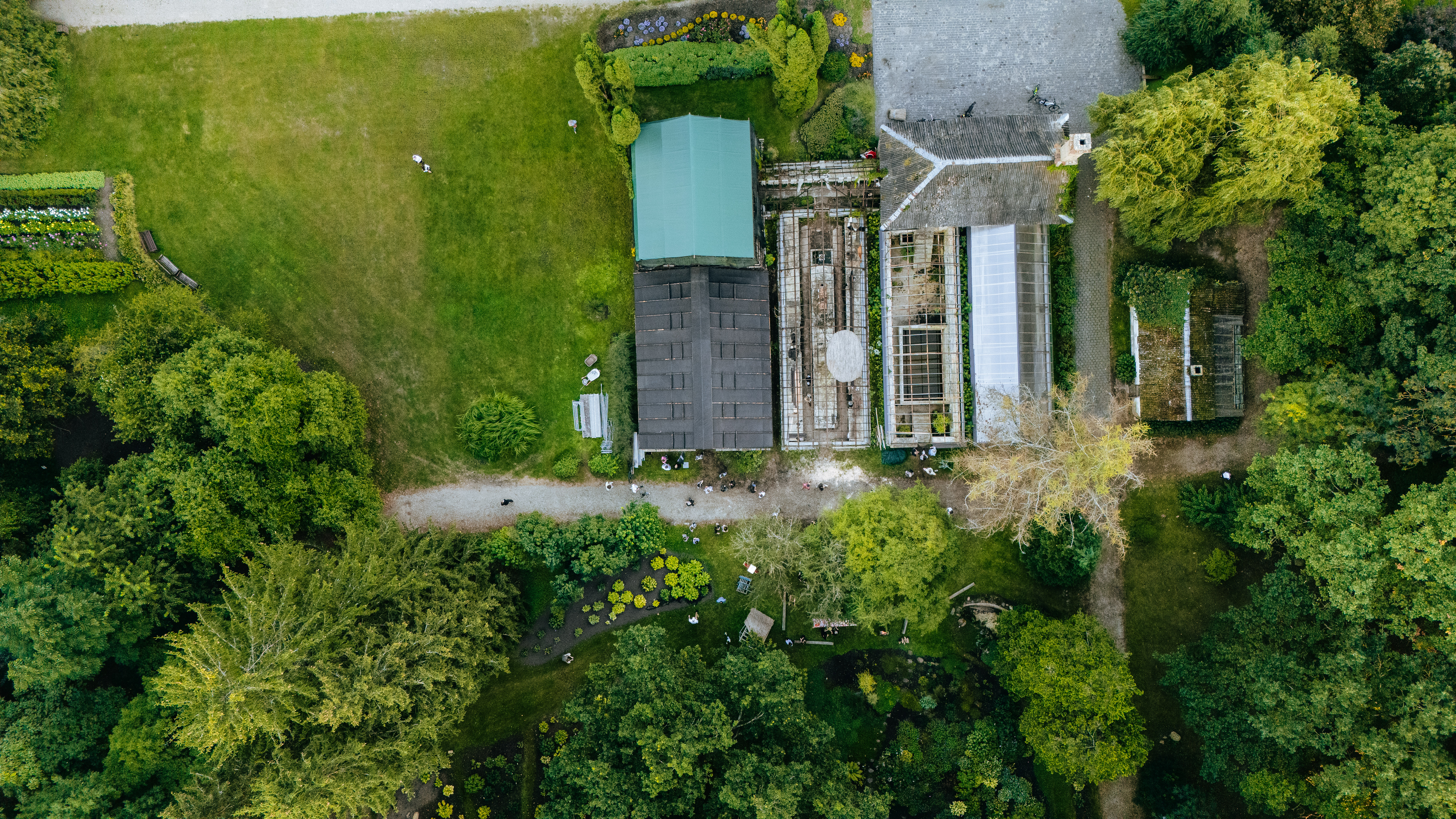 altering matter #2, roof for education space-22