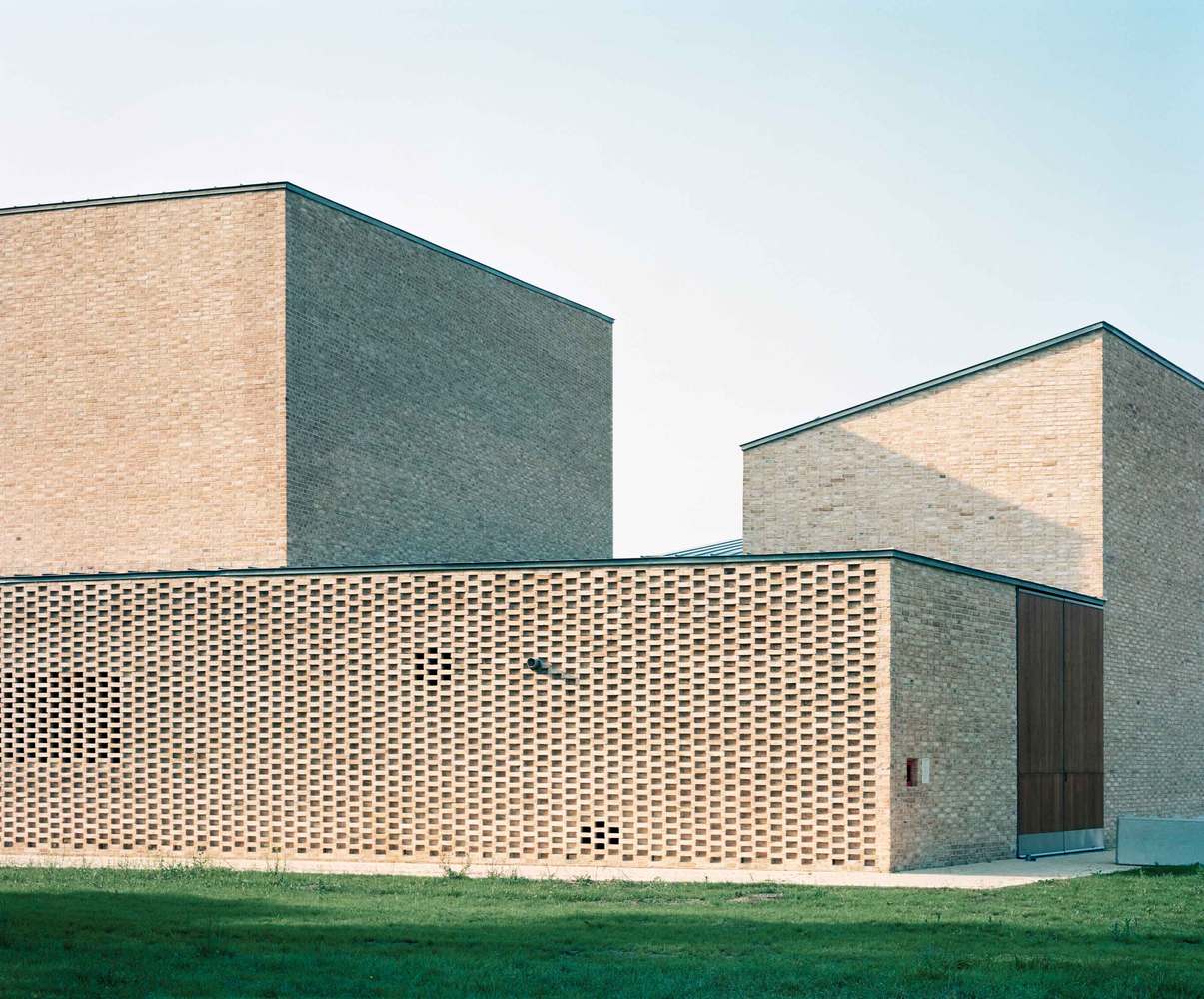 法国白色石文化中心丨RAUM-18