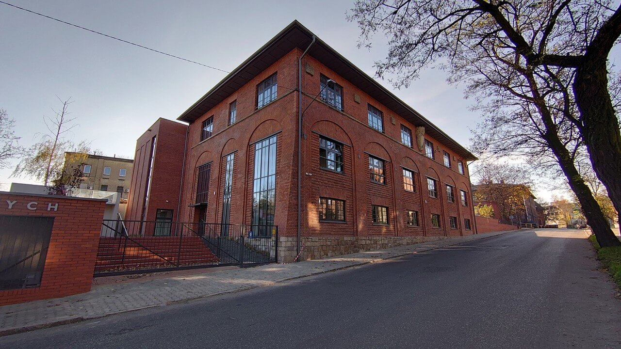 Zabrze市Stalmacha街建筑改造为社区服务中心丨波兰丨PROJEKTPLUSARCHITEKCI-4