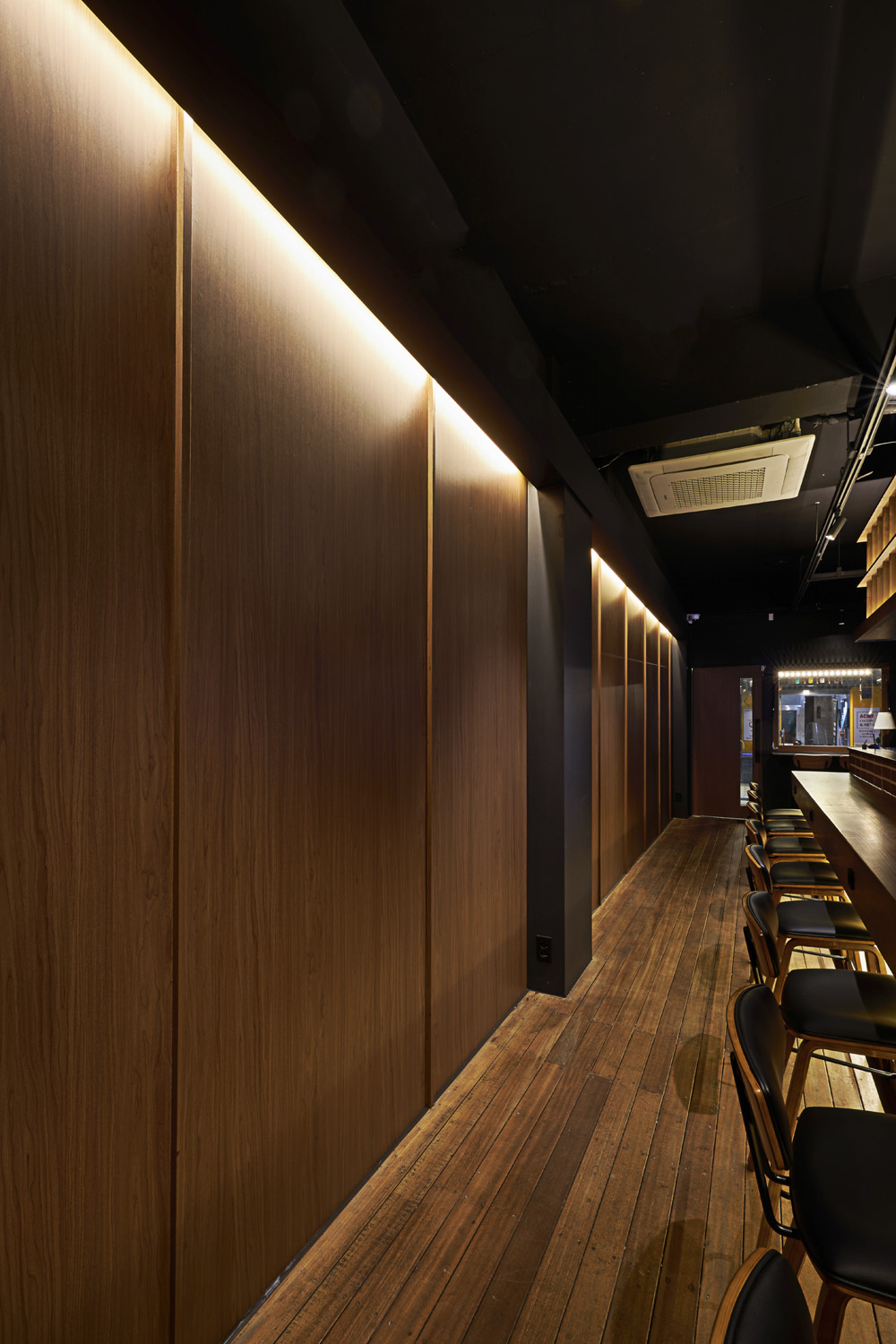 "高级黑的 15 平小户型室内设计，尽显奢华氛围"-12