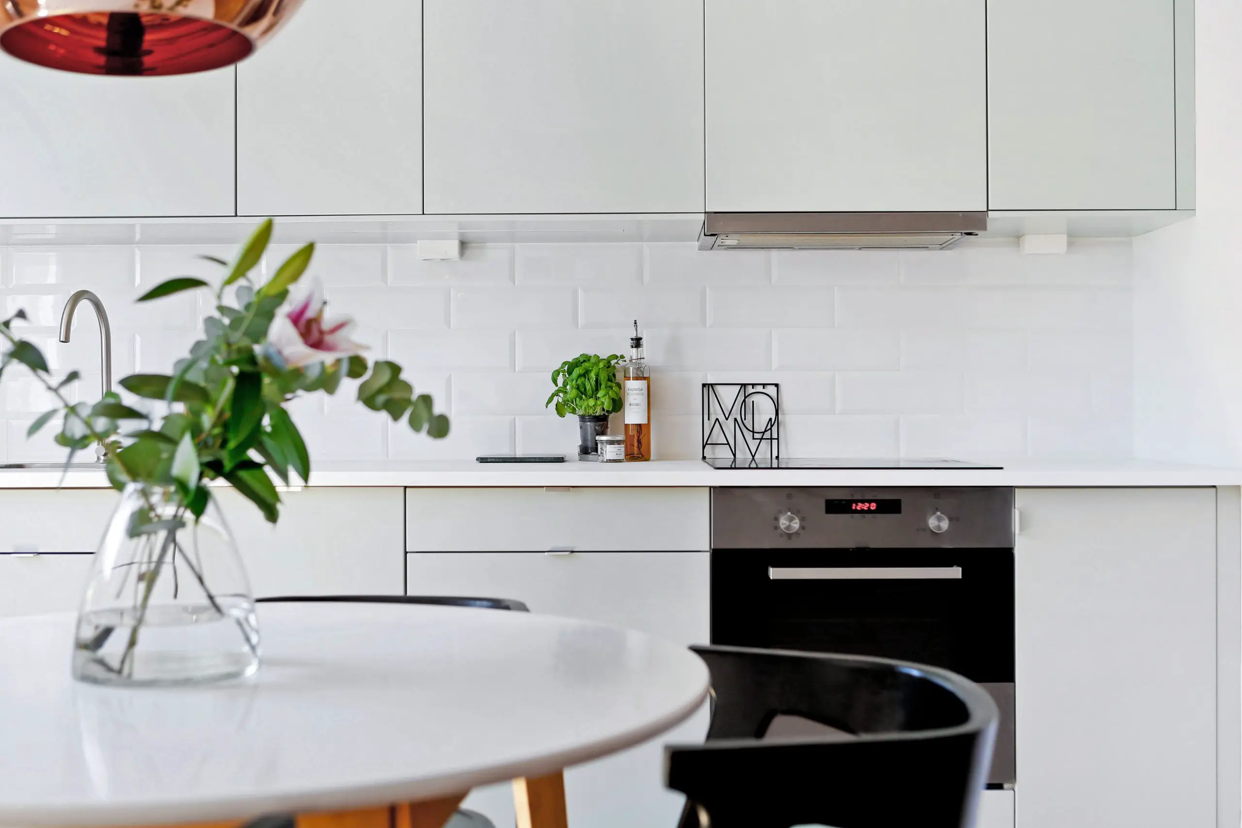 46 平瑞典公寓卧室玻璃隔断设计-12