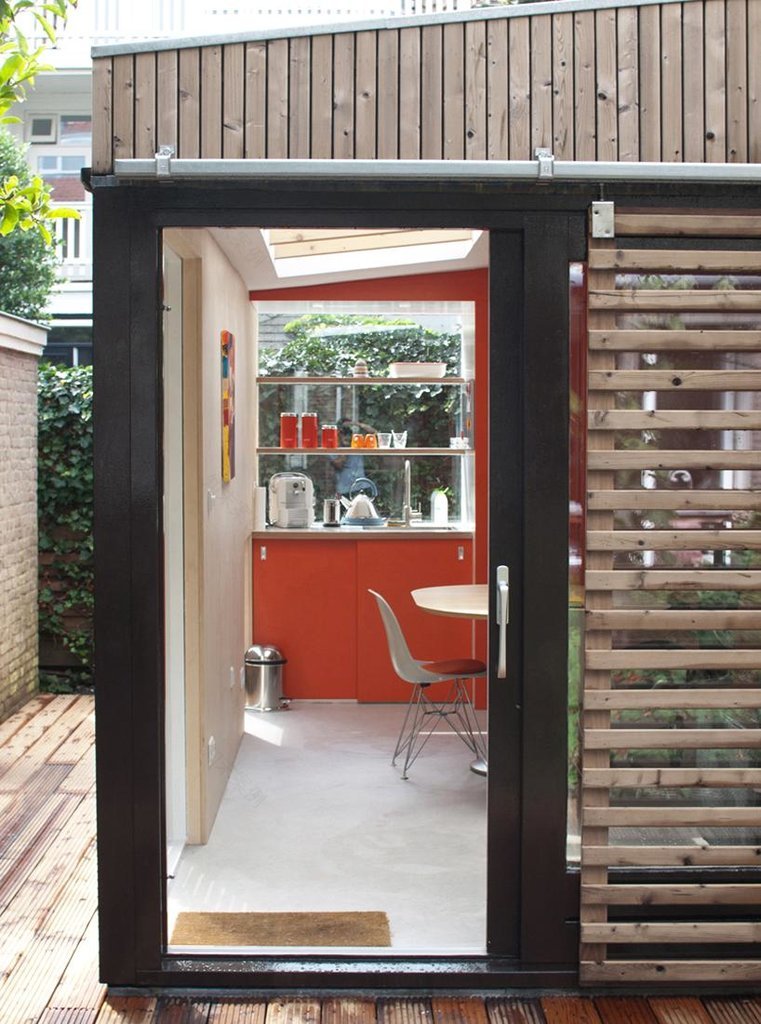 花园中的客房小屋或家庭办公室丨BLOOT Architecture-23