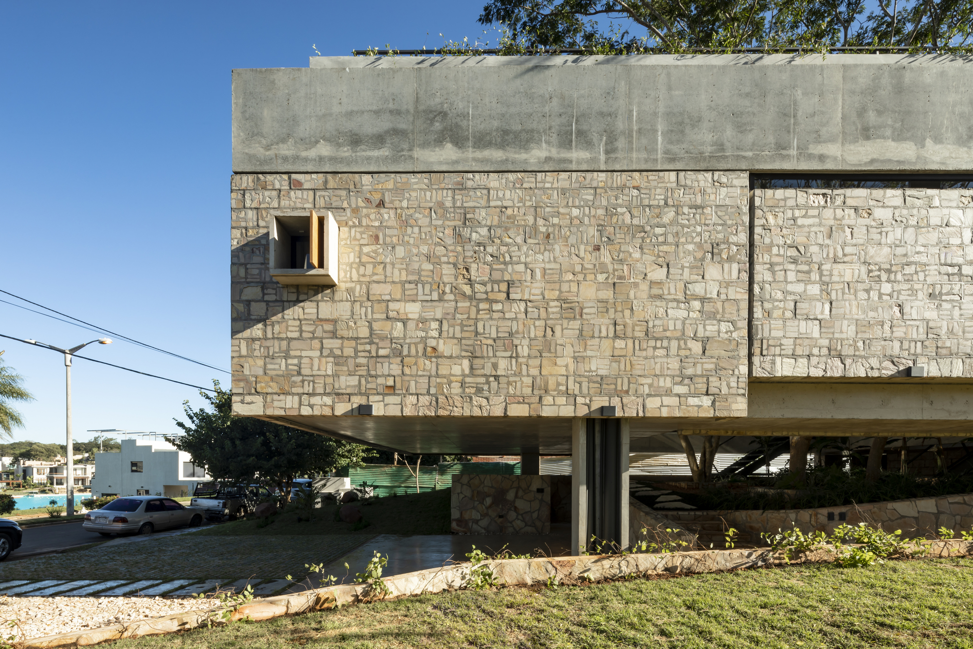 Yvyraju 住宅丨巴拉圭丨OMCM arquitectos-27