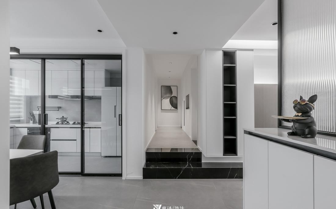 平层高级黑白灰+暖橙色室内设计丨惠译设计工作室-31