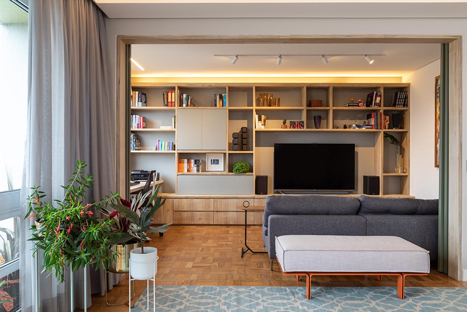 巴西 Apartamento Consolação | 木质美感与设计巧思的完美结合-10