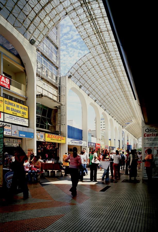 巴西圣安德烈的创新建筑 · Oliveira Lima 购物街-6