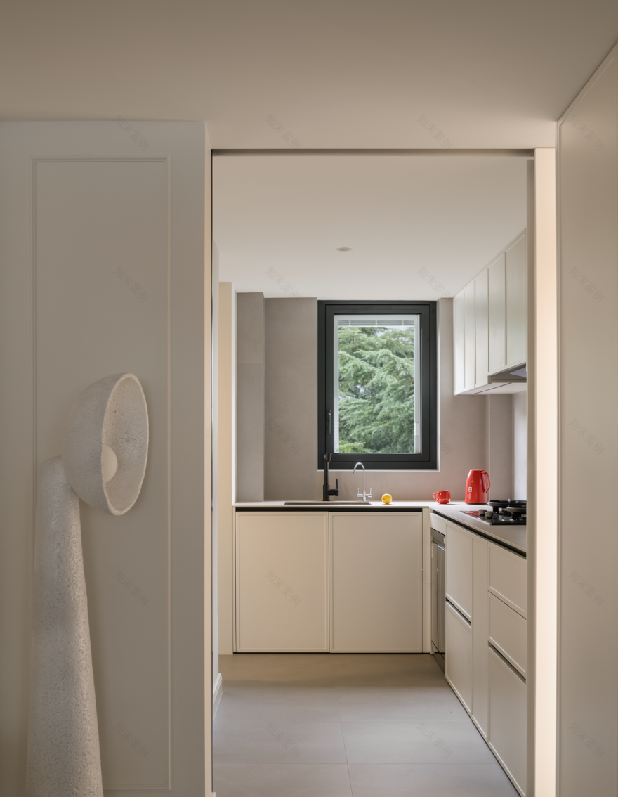 餐厨一体大洄游感知极简法式的浪漫与轻盈-48