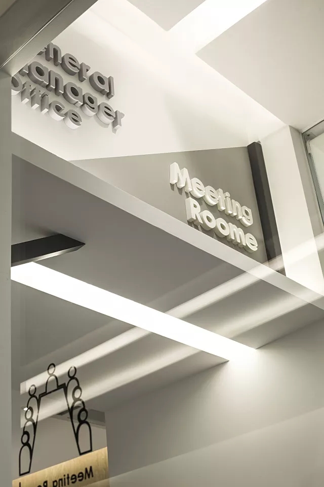 一个被光切割的空间——誉东研发中心办公空间-25