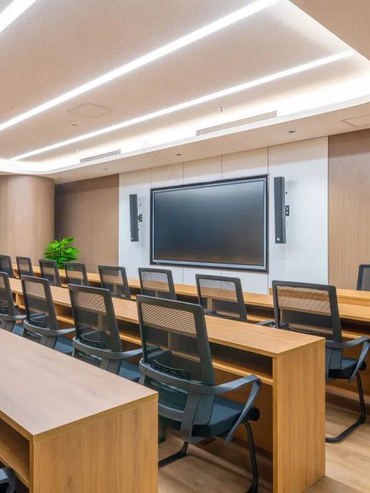 中国农业银行北京城市副中心分行 ,高效办公的秩序美学丨中国北京丨迪欧-44