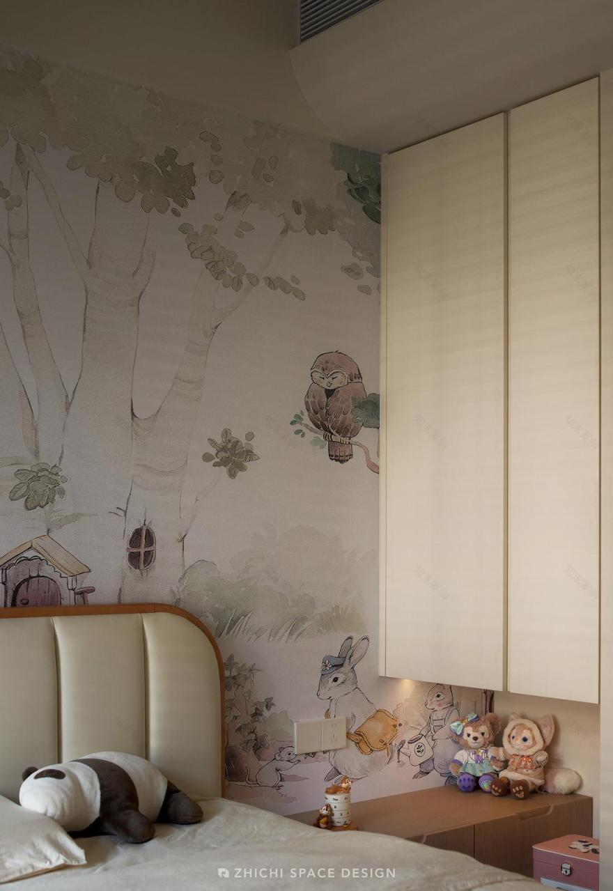 弧线隐去边界,墙体交错间藏起松弛与诗意-56