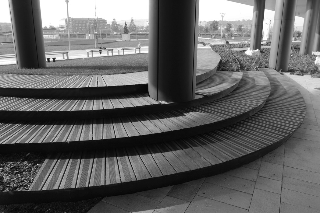 布达佩斯 Millennium City Center Riverside Origami 滨水公园景观设计-23