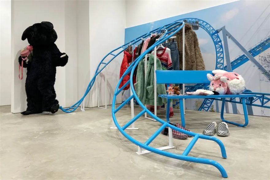 打破常规重置并呈现全新陈列空间,Dover Street Market Beijing 2023 秋冬-28