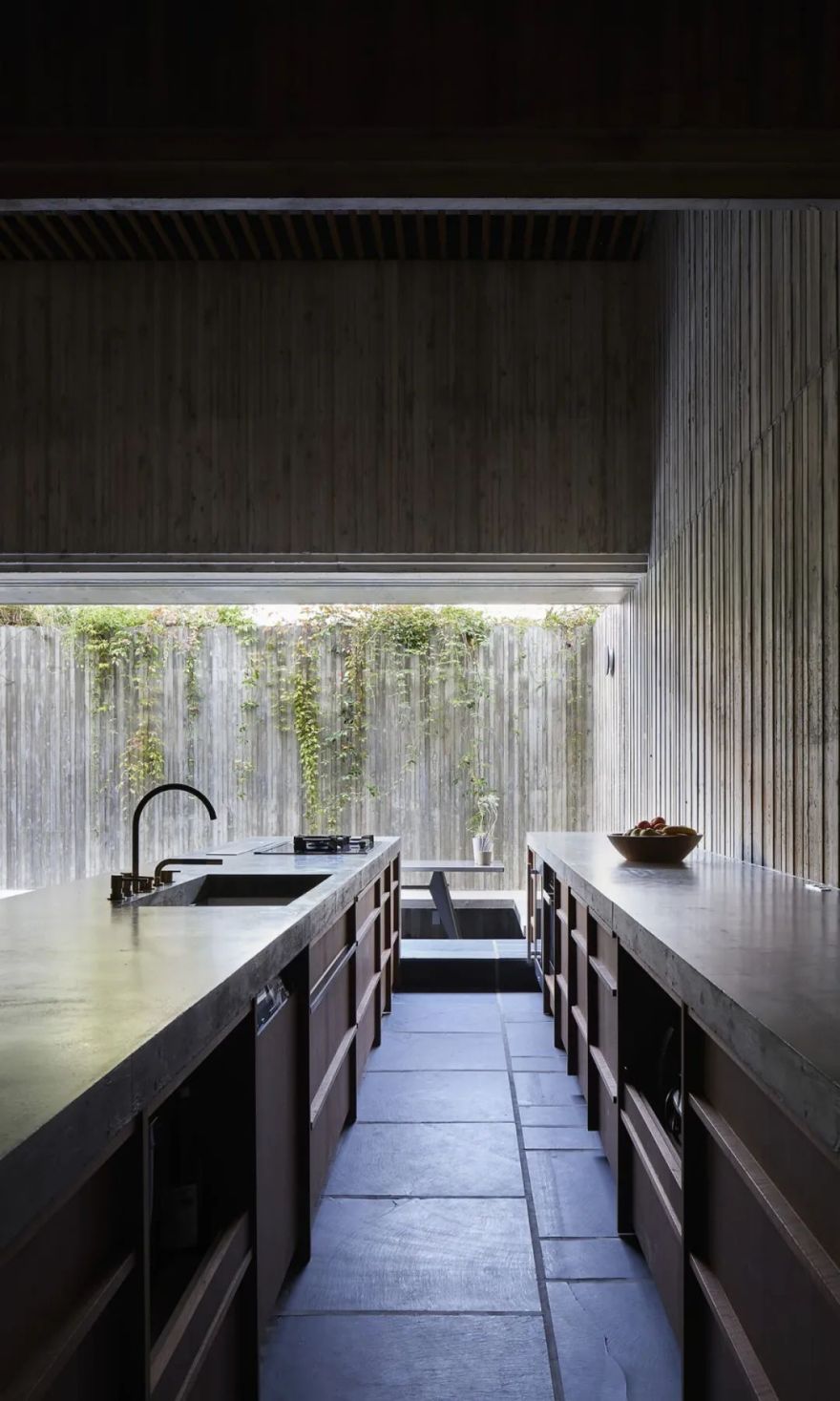 东京混凝土洞穴·极简主义私人住宅丨日本东京丨Suppose Design Office-29