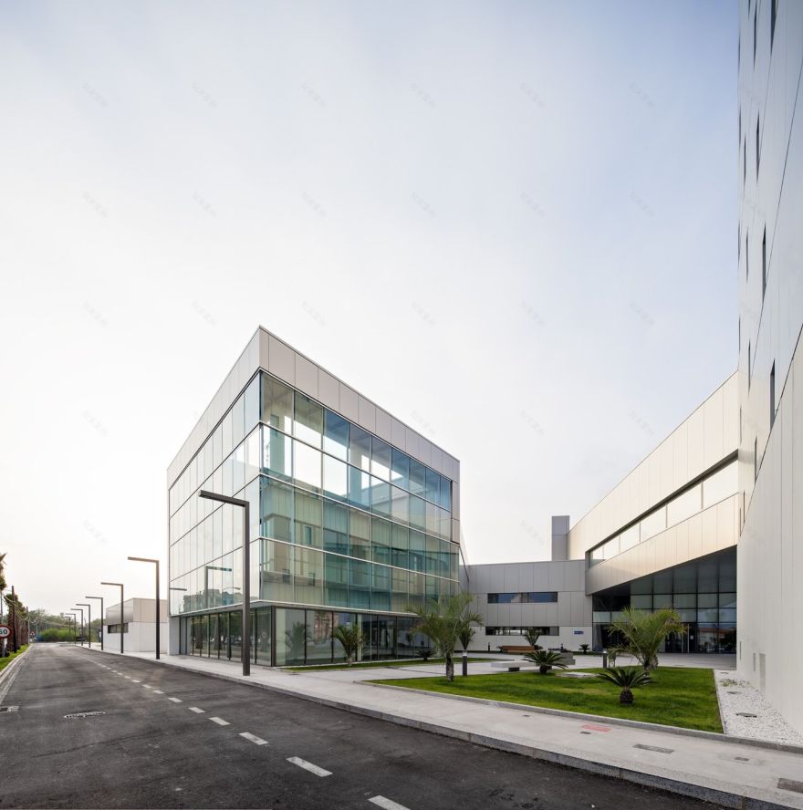 热带旅游发展中心 · 回应多样城市环境的建筑群-16