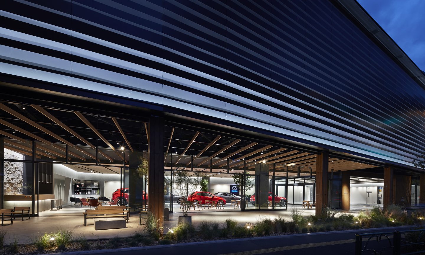 関東マツダ 高田馬場店  Suppose Design-6