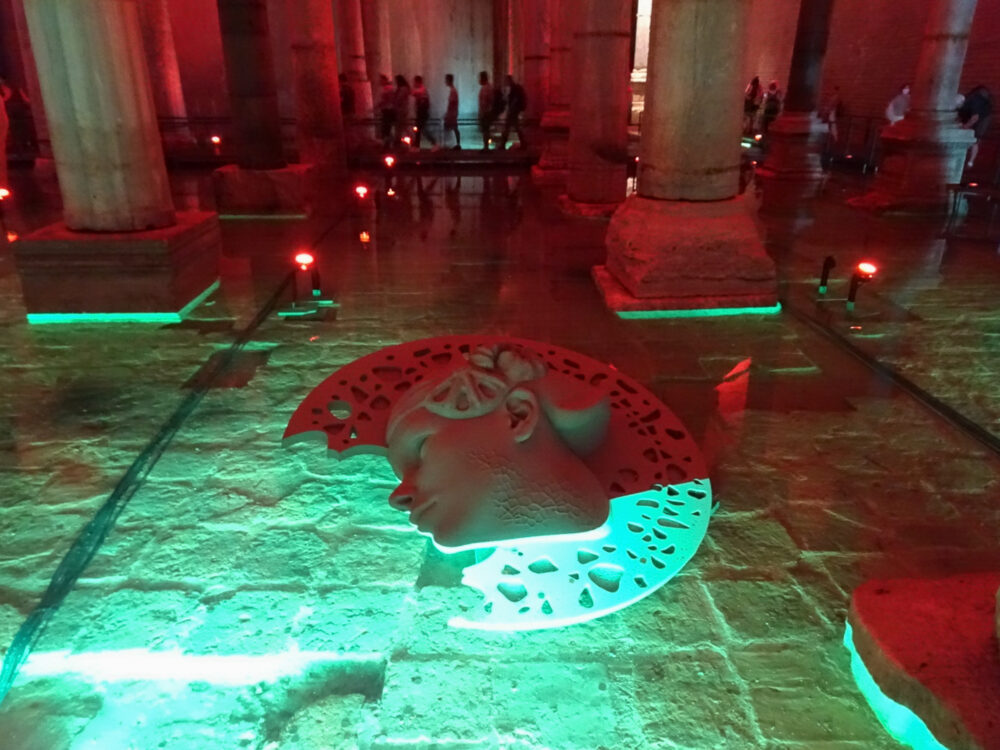 イスタンブールの地下宮殿(伊斯坦布尔的地下宫殿)丨不明-47