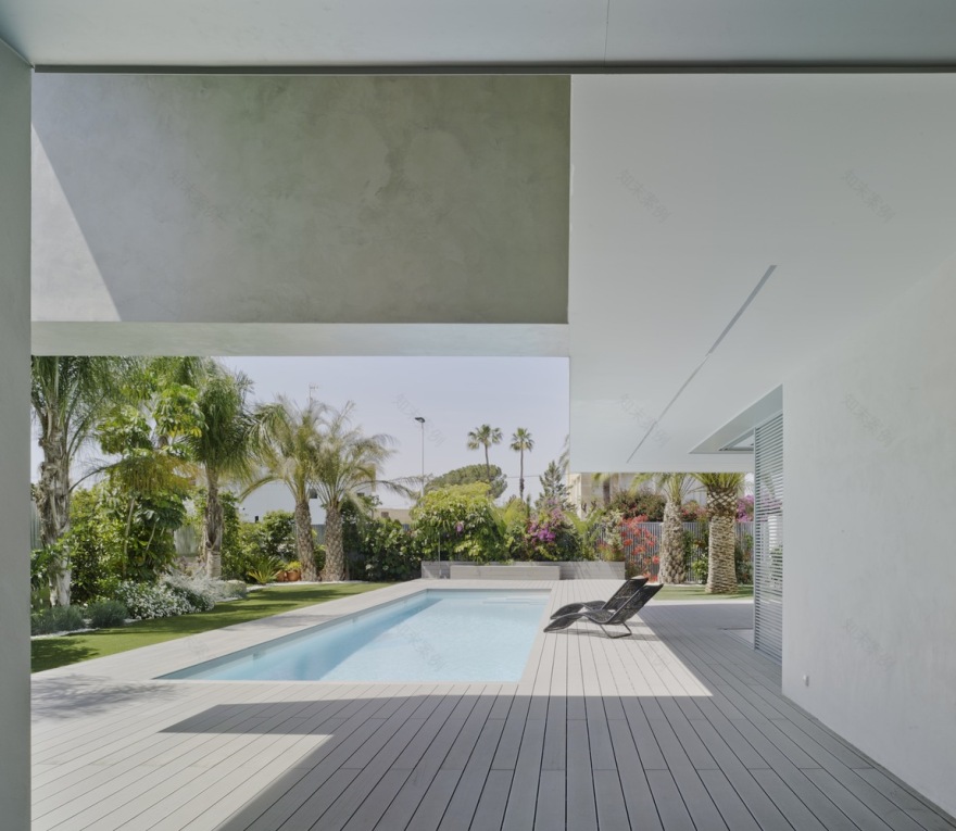 极简雕塑家居 | ZüV 别墅的豪华材料与设计-72