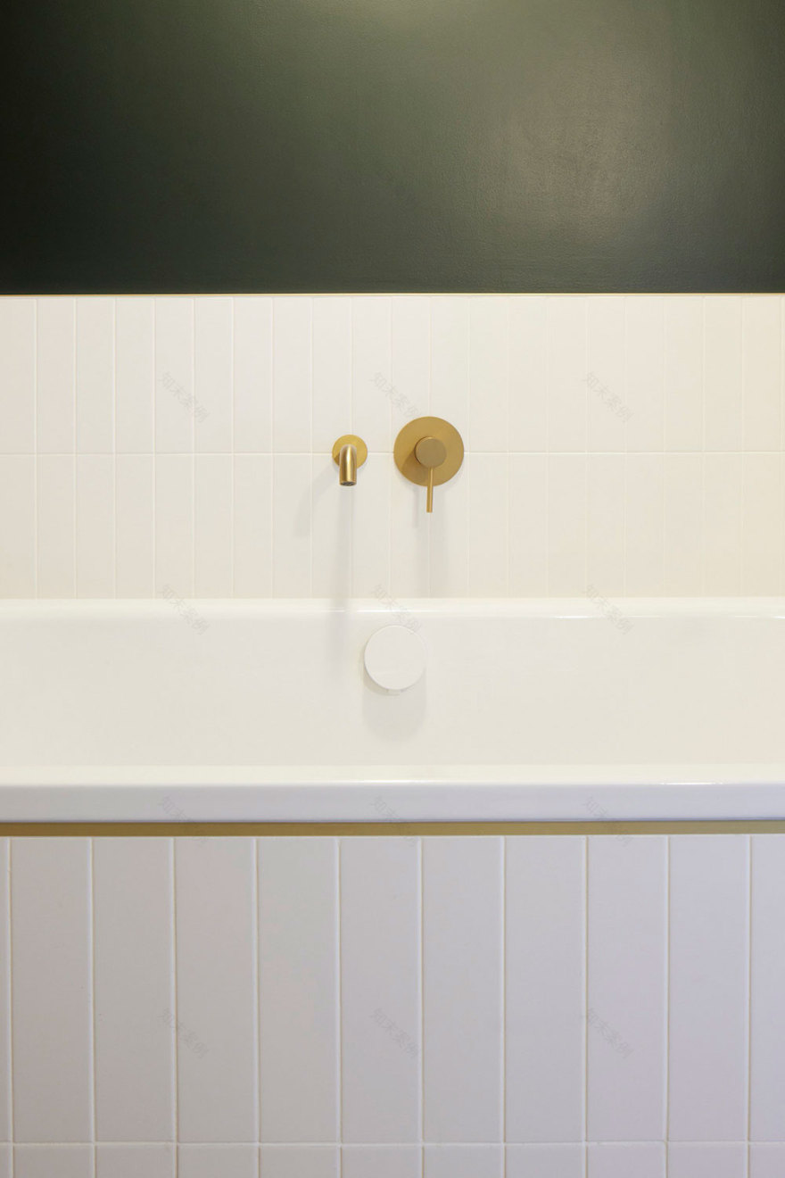 伦敦现代公寓的粉色与蓝色调设计-21