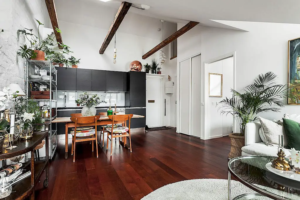 瑞典 37 平米公寓 设计巧妙空间利用率高-1