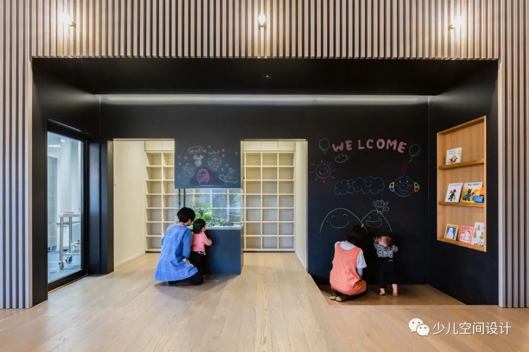 托儿所设计丨屋顶下的图画书森林-13