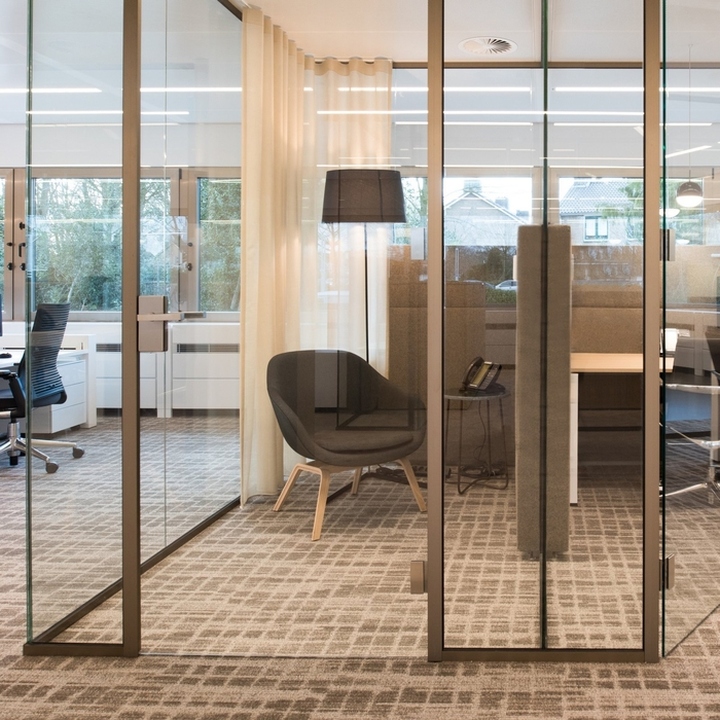 荷兰金融机构Newomij办公室设计-12