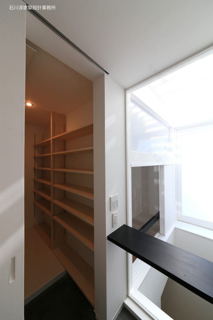 OUCHI 30 光を楽しむ家丨日本京都丨石川淳建築設計事務所(设计担当石川淳・鶴希世)-24