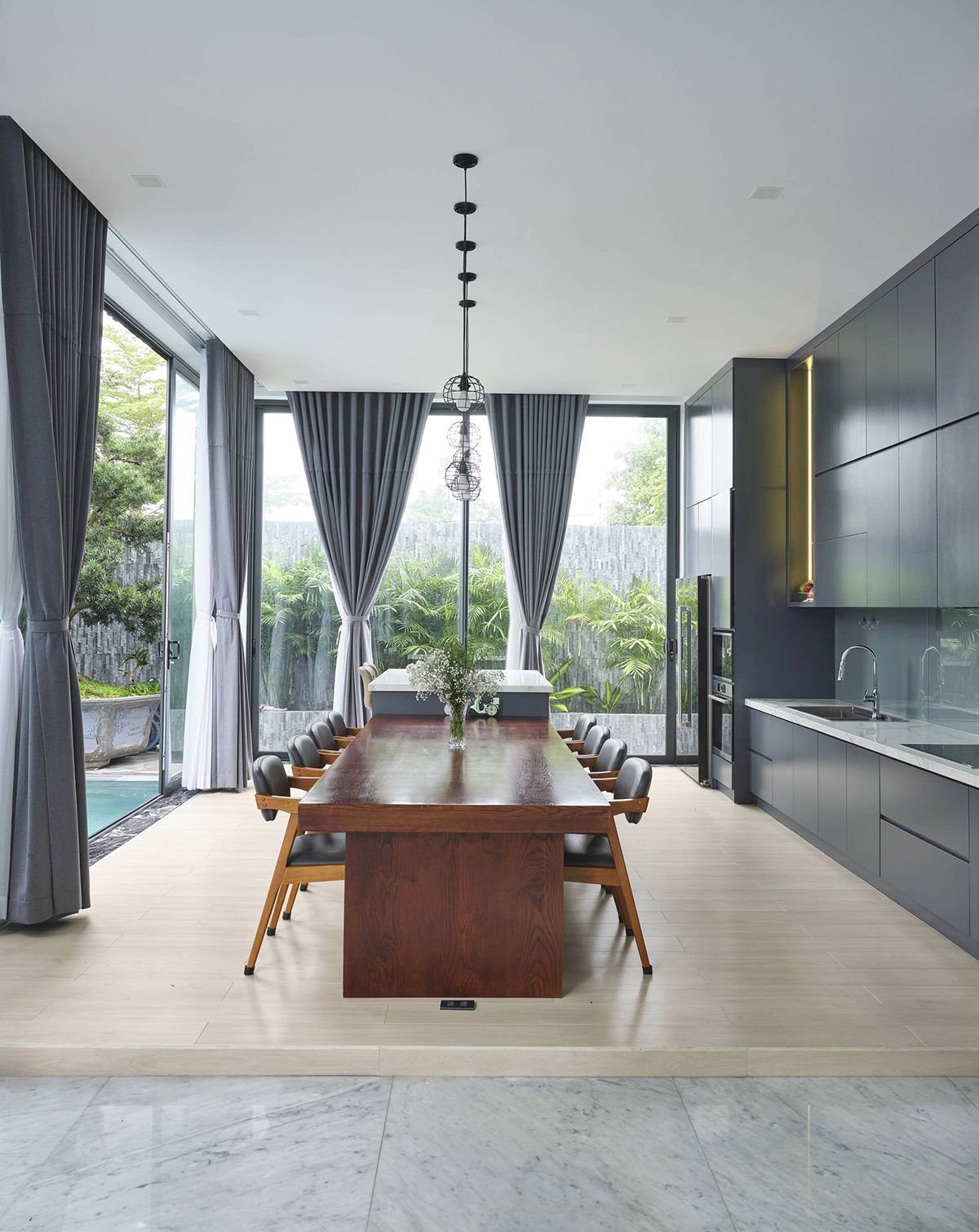 绿意盎然的三层别墅 | 和谐自然的生活空间-26