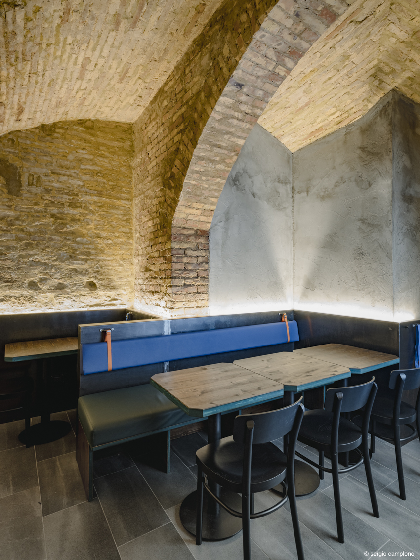 意大利海滨酒馆 Vinstrò 室内设计-24