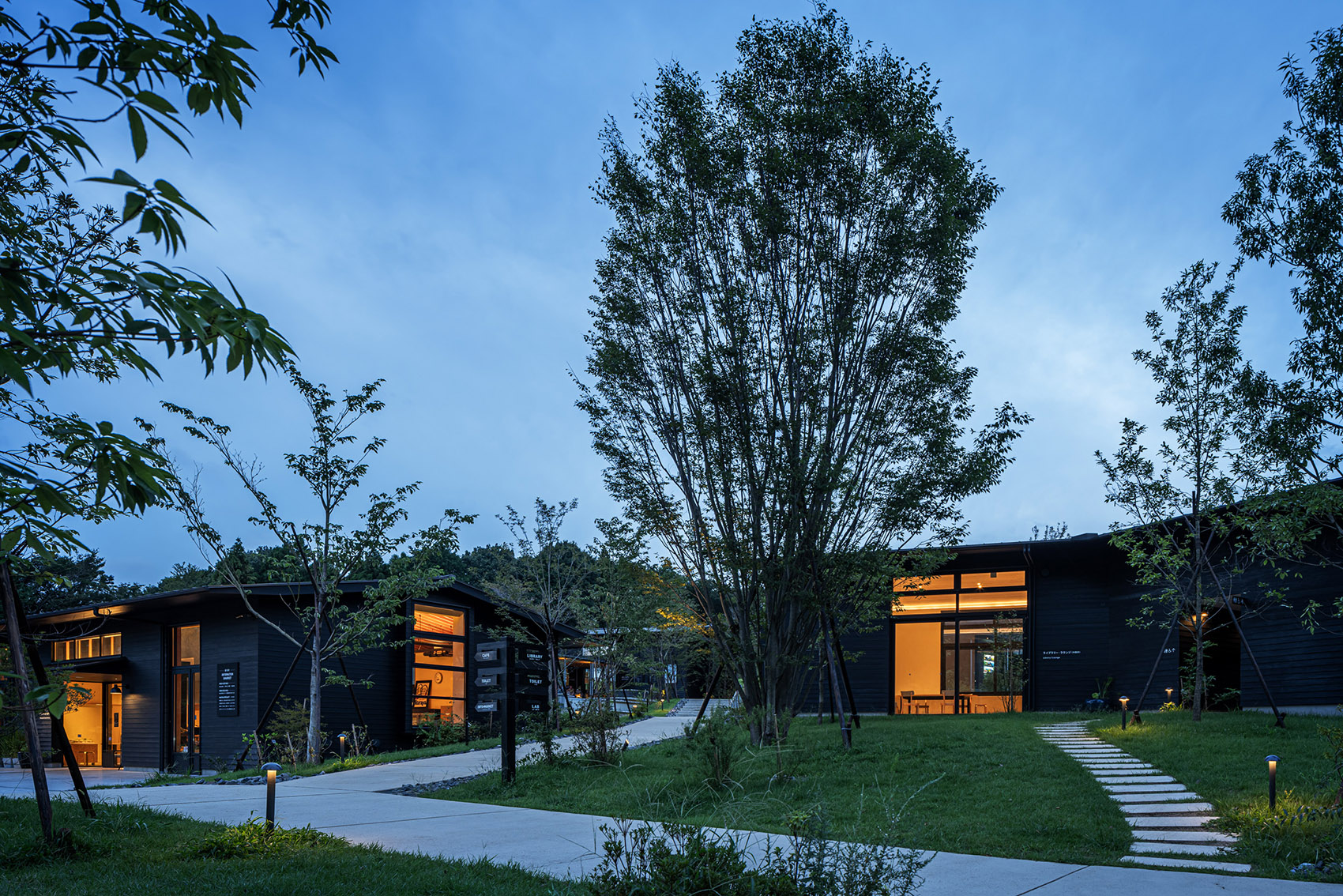 町田药师池公园“四季彩之森”游客中心丨日本-60