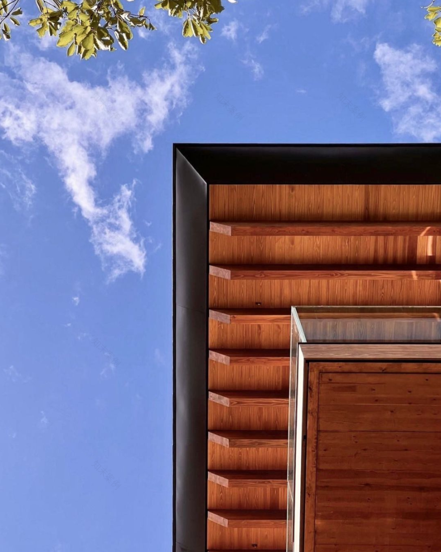 禅意空间 · 坂茂悬浮森林木结构禅修场丨日本兵库-35