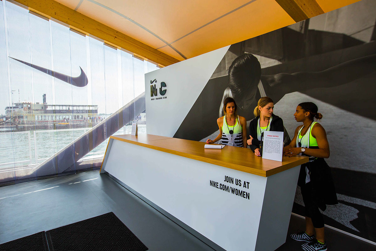 NIKE WOMEN - TORONTO-4