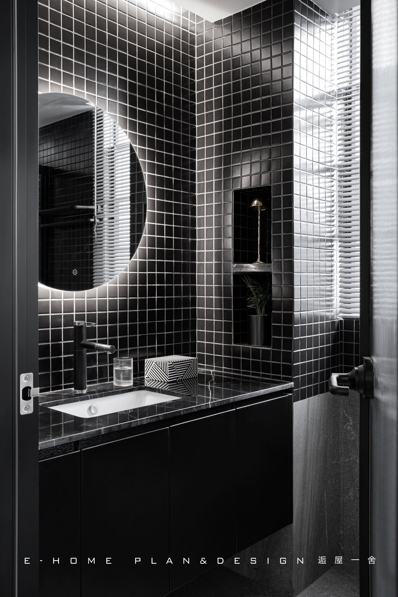 由入户衣帽间，进入一个画廊般的家-22