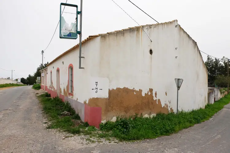 葡国古邮局变民宿，怀旧风情与现代设计的完美融合-19