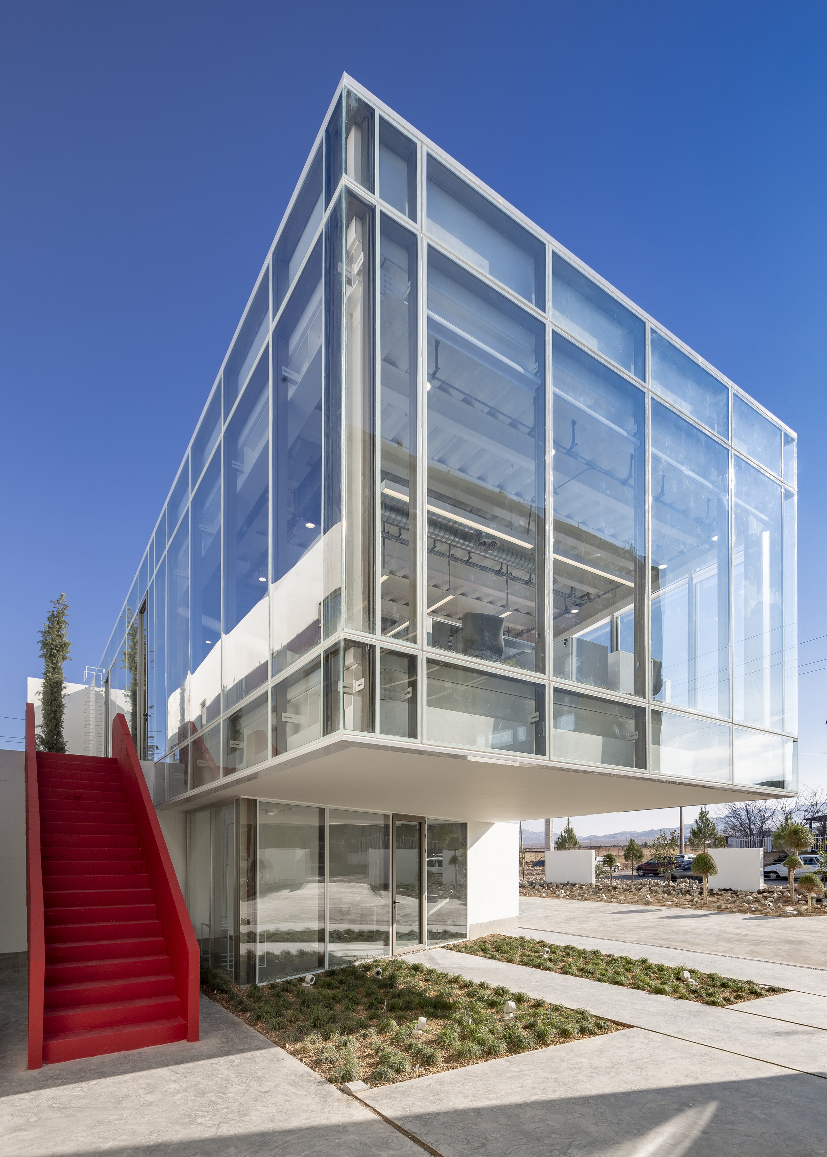 伊朗 Shamim 聚合物工厂丨Davood Boroojeni Office-21