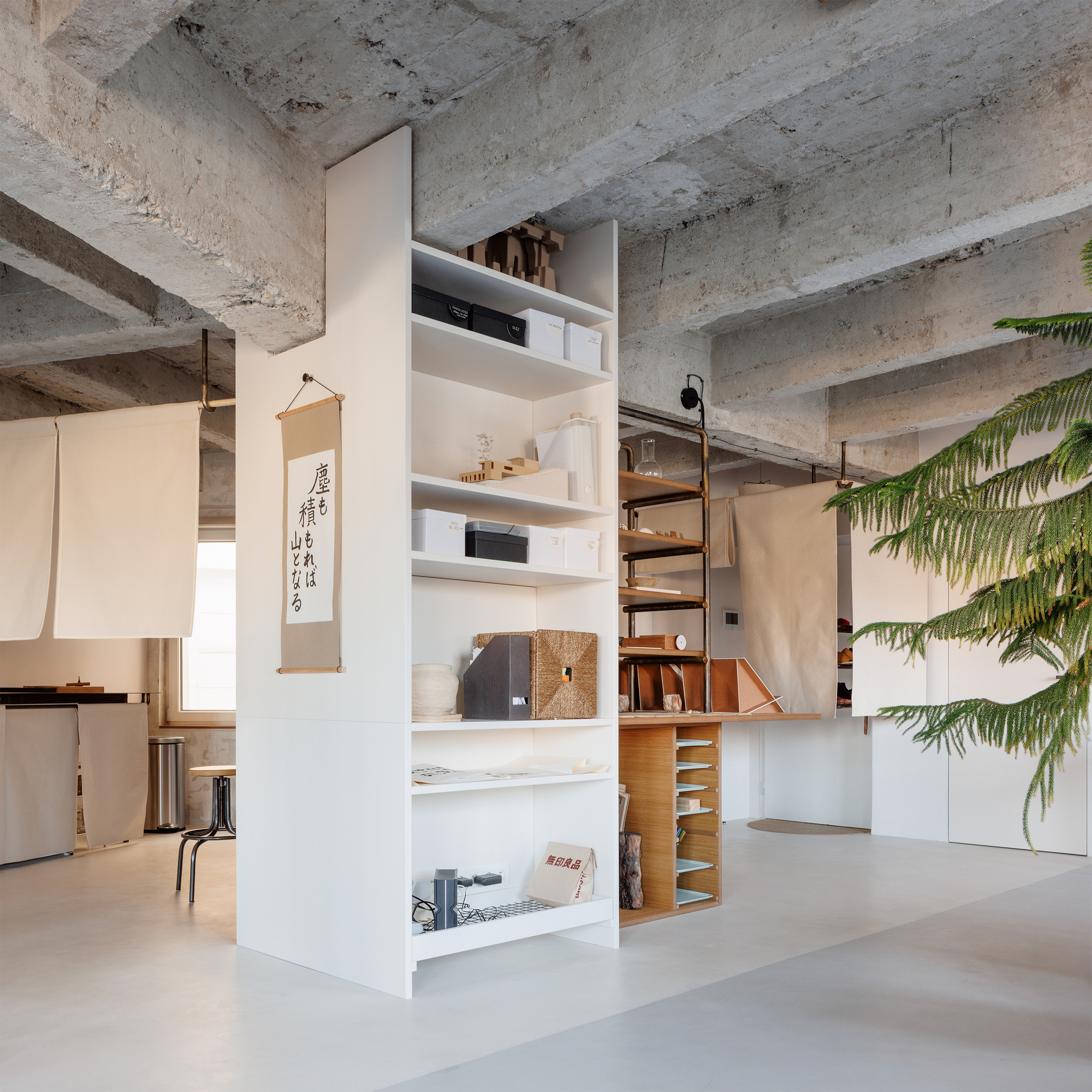 Apartment Conversion into a Creative Studio / alchitekt-44