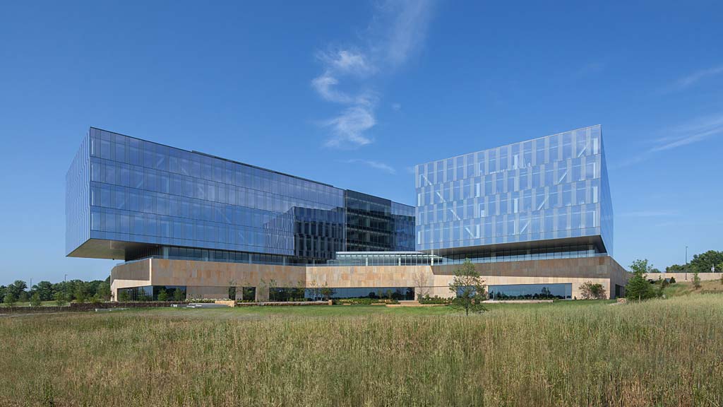 全球保险巨头 RGA 的现代办公空间-2