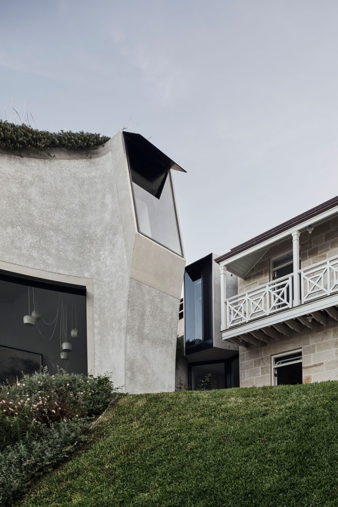 Two Parallel Buildings Above Sydney Harbour | Chenchow Little-35