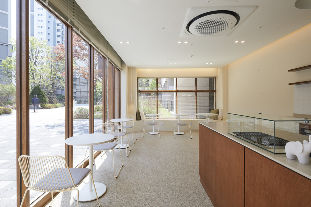 10 坪极简咖啡厅，打造温馨舒适空间-5