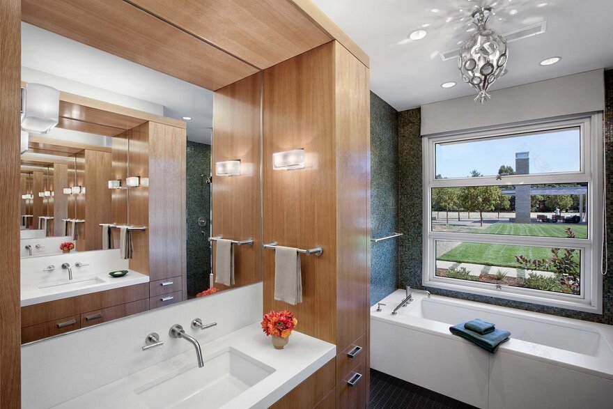 Sonoma Single Family House with a Seamless Transition from Inside to Out-25